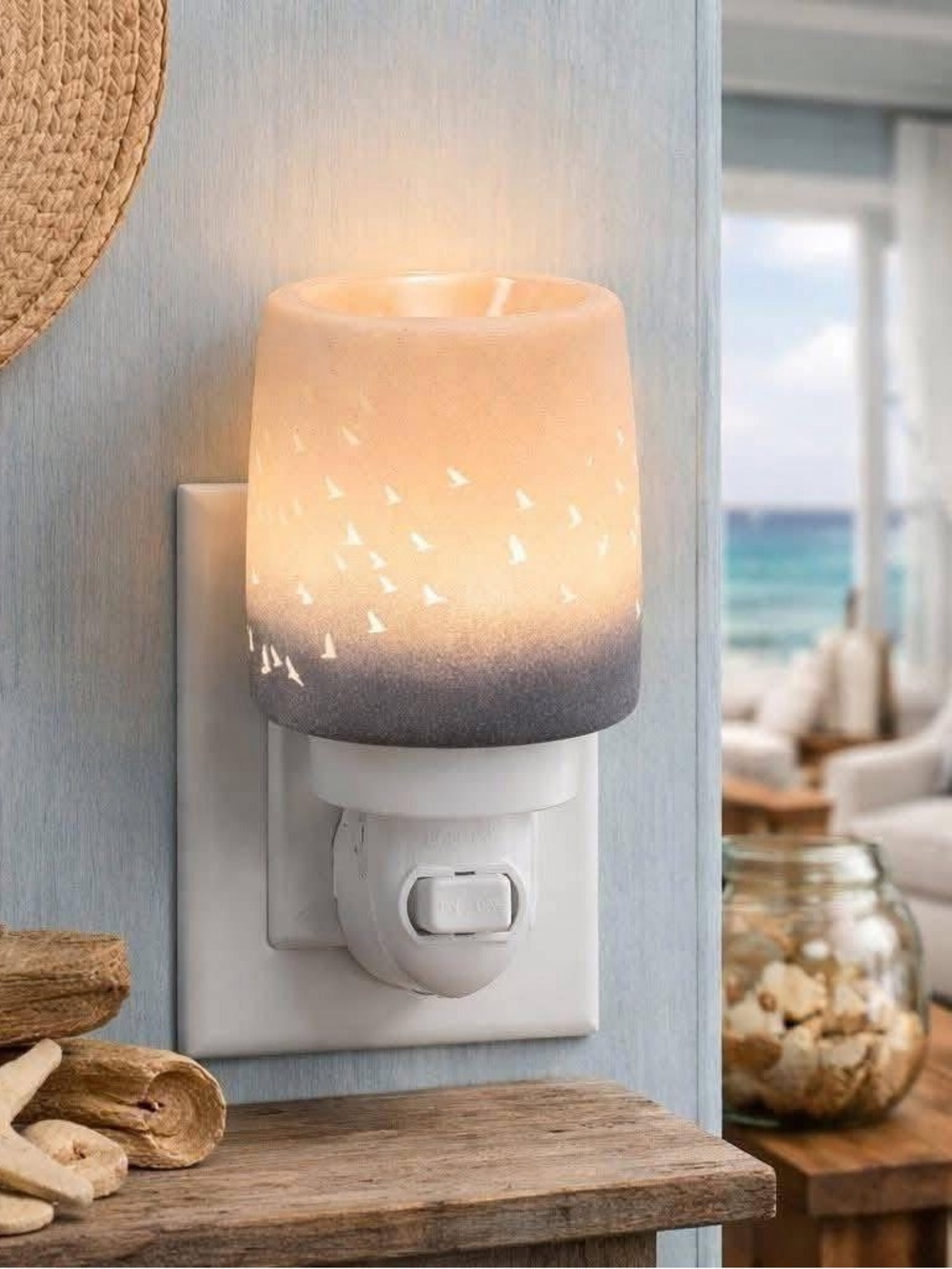 Scentsy 🌊 Waves & Wings 🪽 Mini Warmer NIB Wall plug-in Night light Frosted glass - Picture 7 of 8